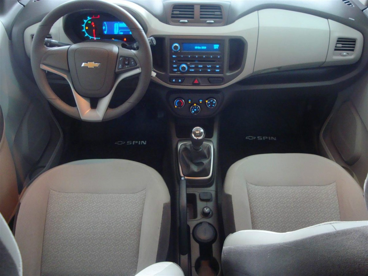 Chevrolet Spin Manual