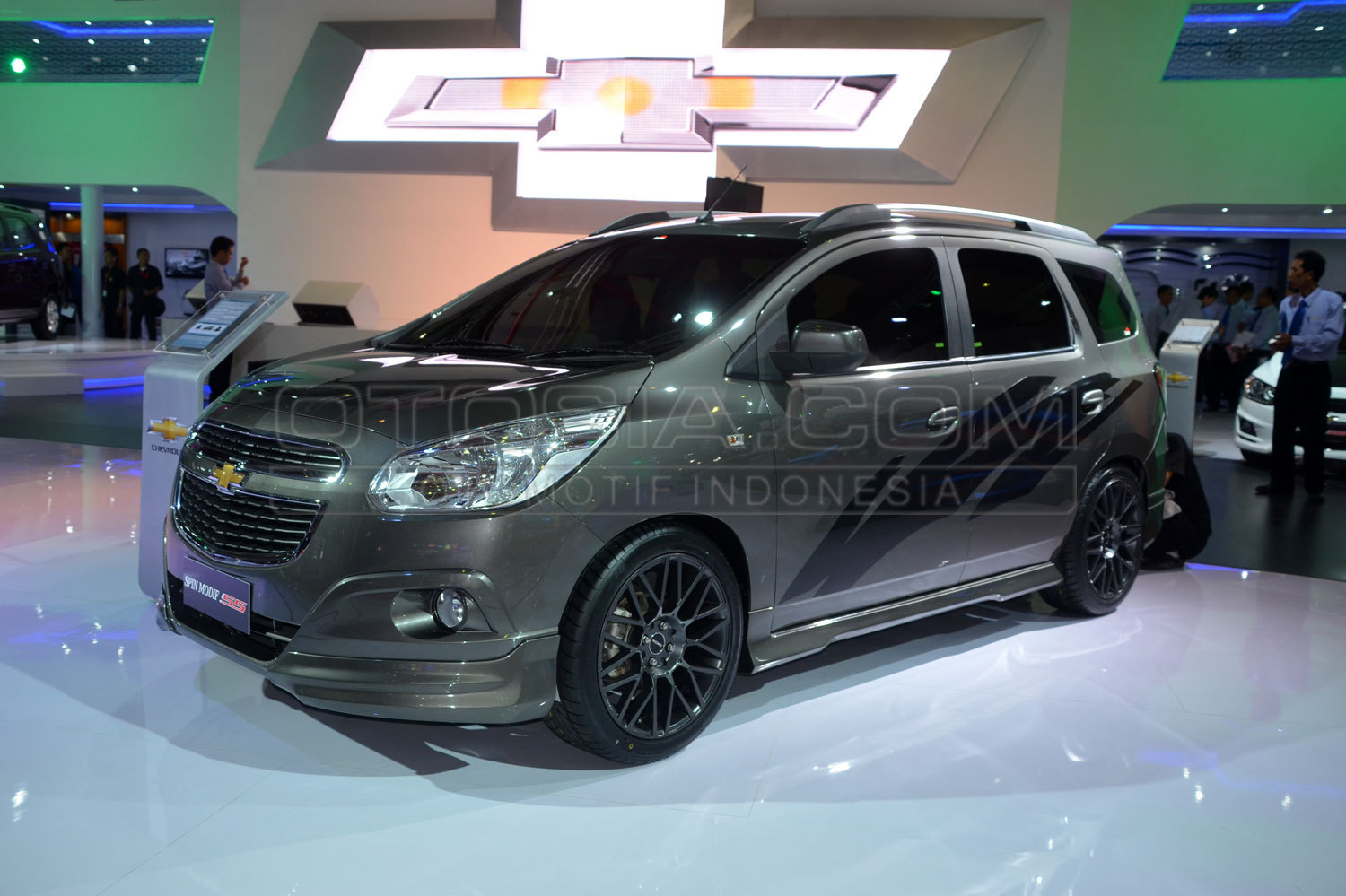 Chevrolet Spin Modif