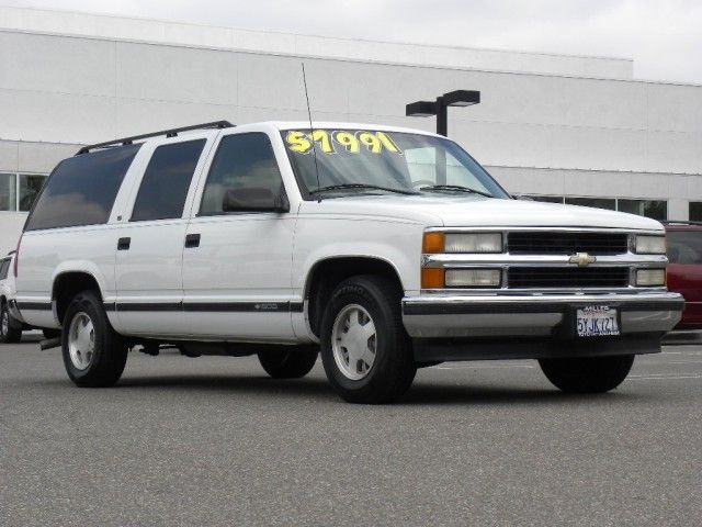 Chevrolet Suburban 1999