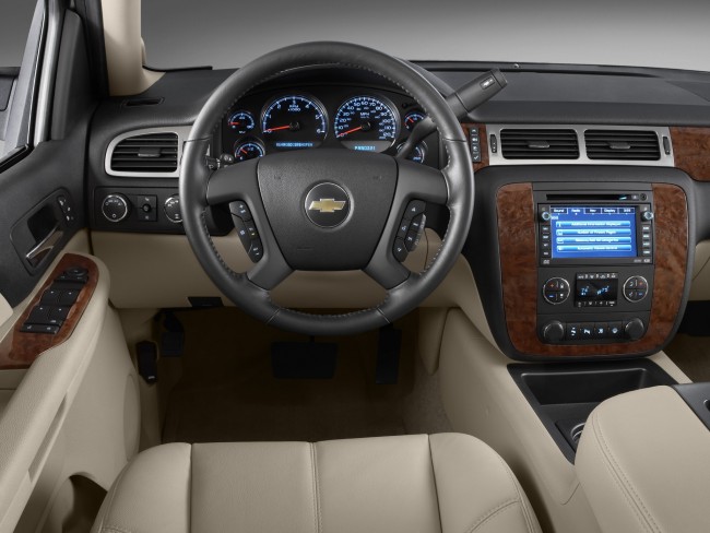Chevrolet Suburban 2006
