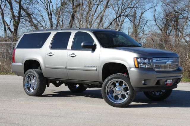 Chevrolet Suburban 4x4