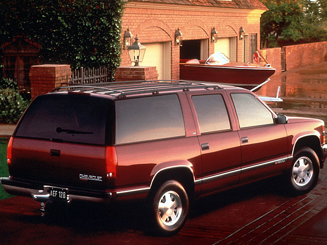 Chevrolet Suburban 5.7