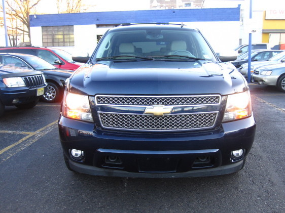 Chevrolet Suburban 8.1