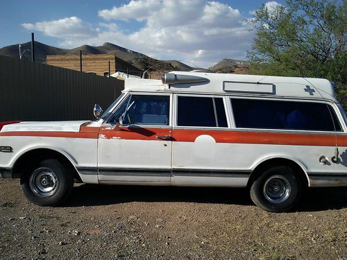Chevrolet Suburban Ambulance