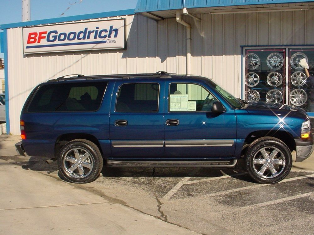 Chevrolet Suburban Blue