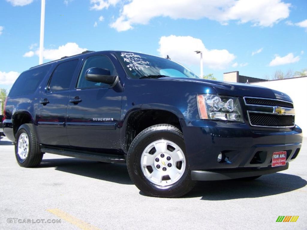 Chevrolet Suburban Blue