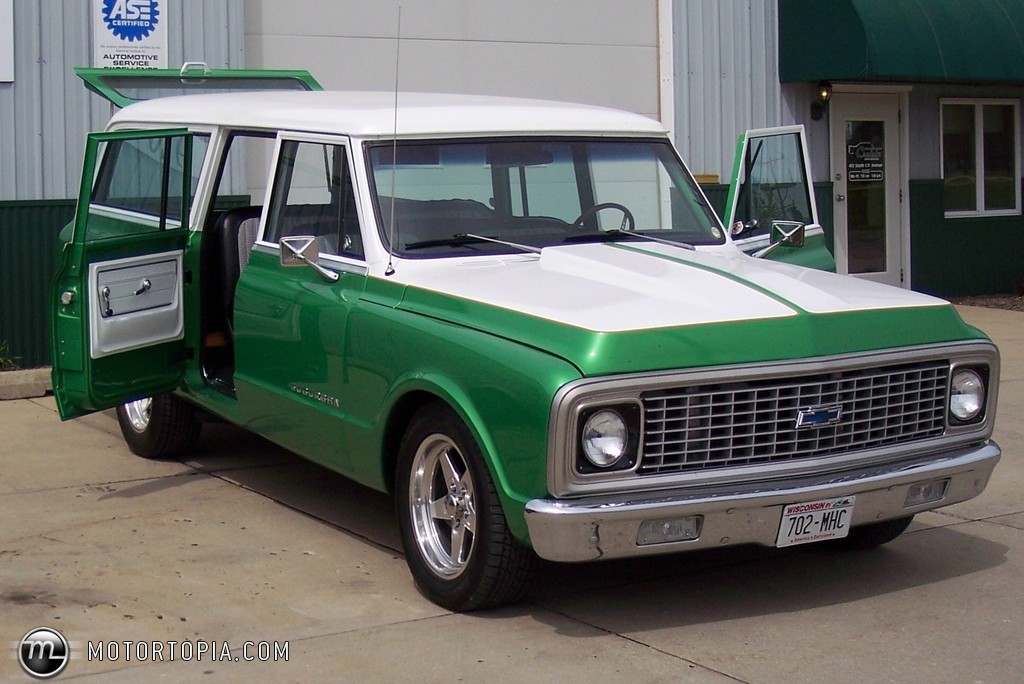 Chevrolet Suburban C10