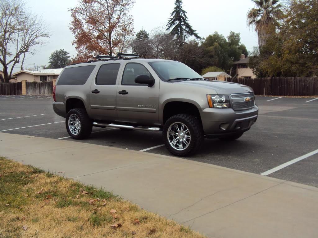 Chevrolet Suburban Custom