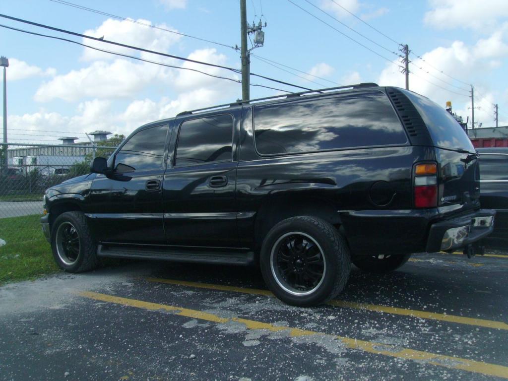 Chevrolet Suburban Custom