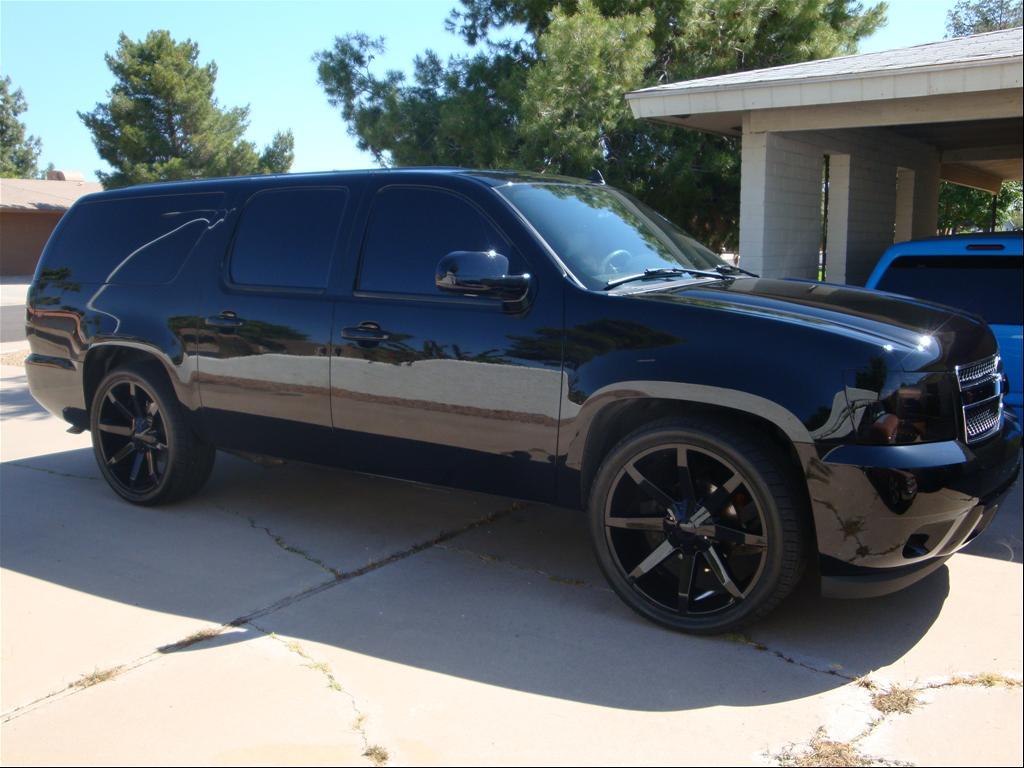 Chevrolet Suburban Custom