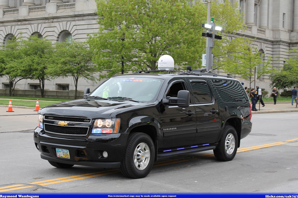 Chevrolet Suburban Fbi