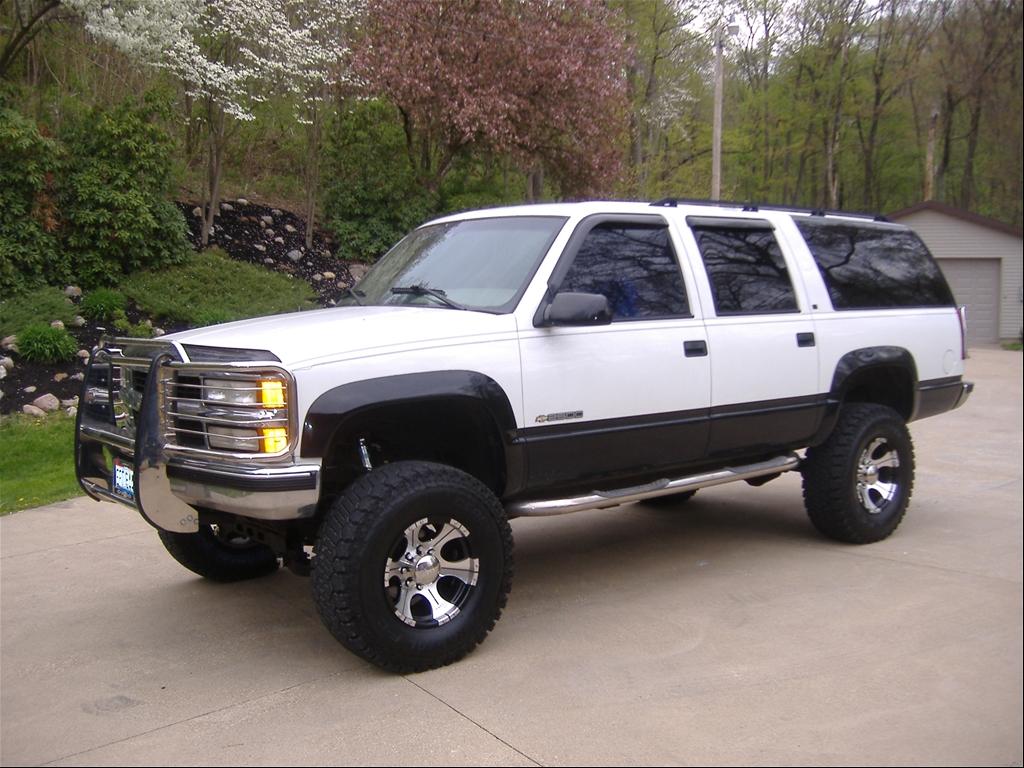 Chevrolet Suburban K2500