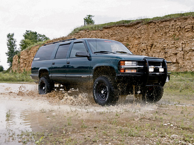 Chevrolet Suburban Off Road