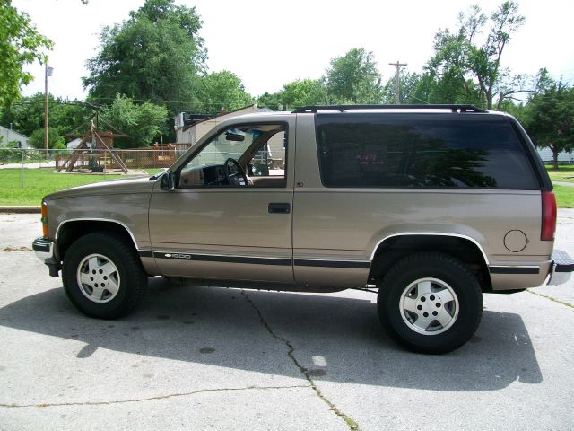 Chevrolet Tahoe 2 Door