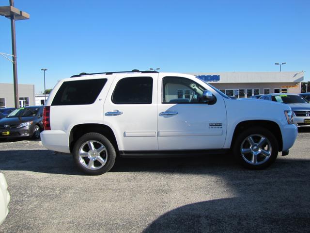 Chevrolet Tahoe 2wd