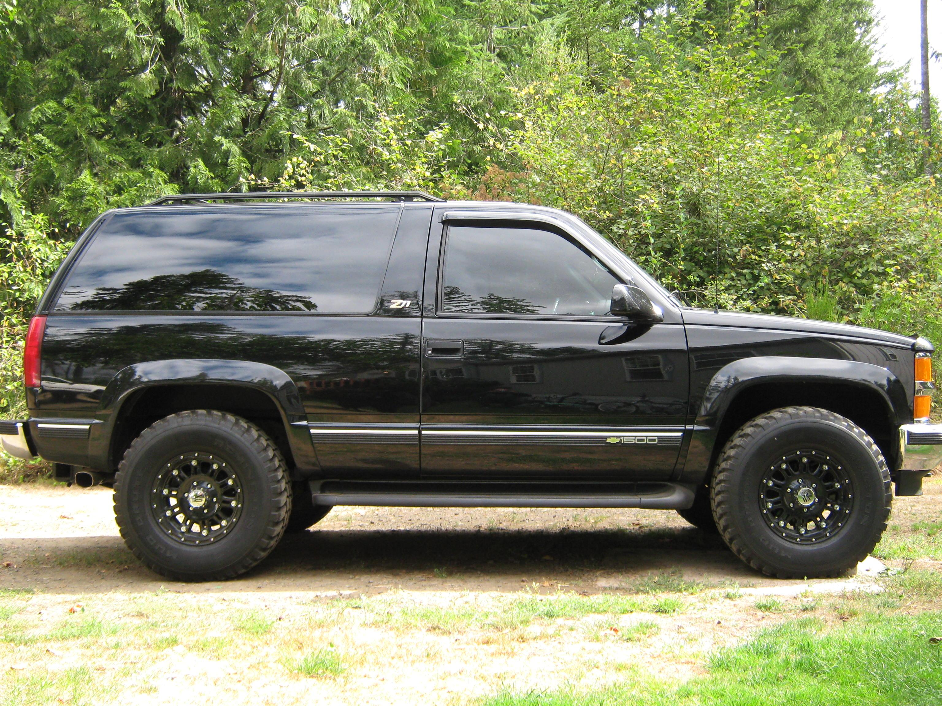 Chevrolet Tahoe Sport