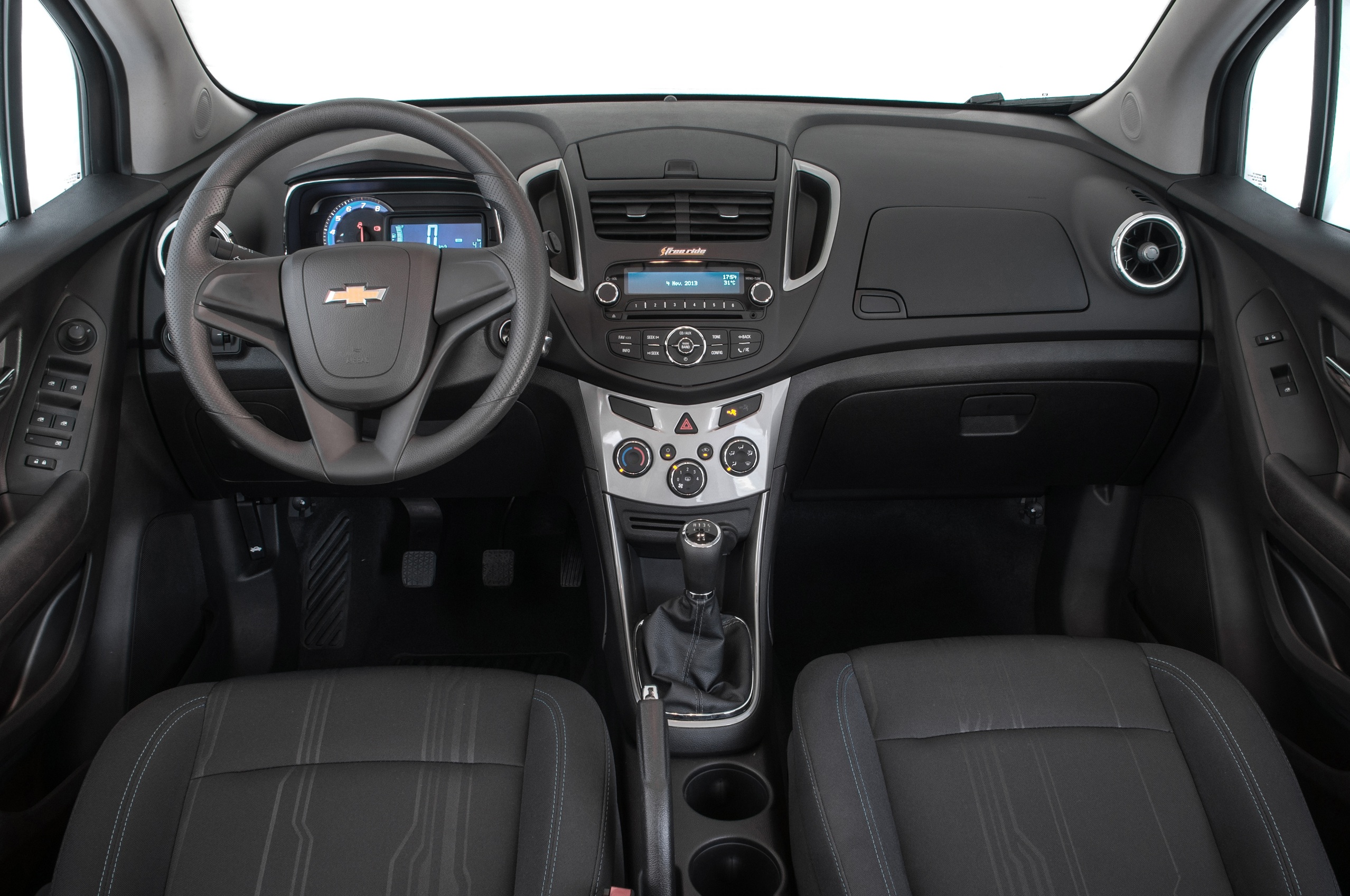 Chevrolet Tracker Manual