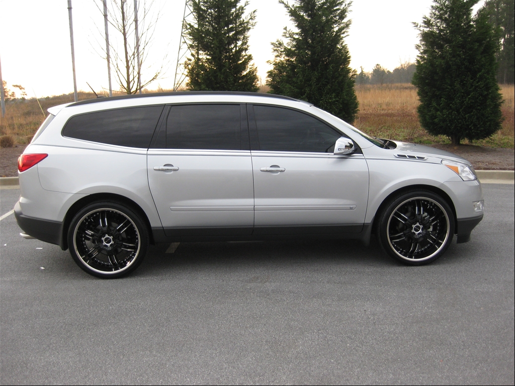 Chevrolet Traverse Custom
