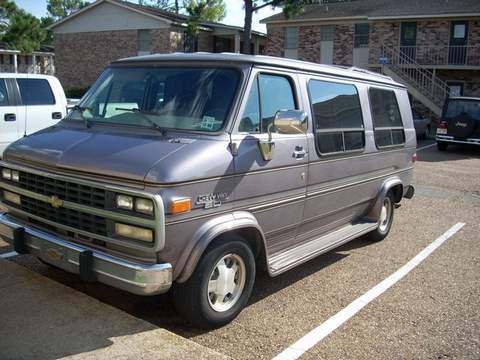 Chevrolet Sport Van