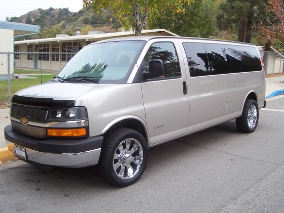 Chevrolet Van 2005