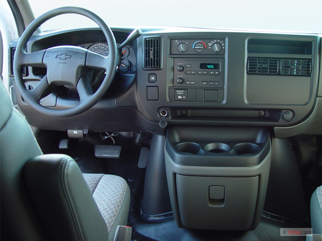 Chevrolet Van 2005