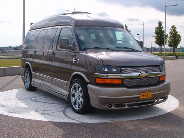 Chevrolet Van 2013