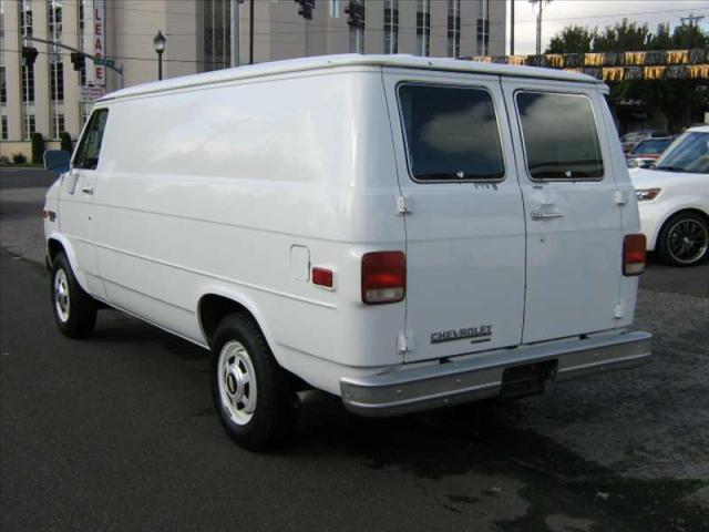 Chevrolet Van G30