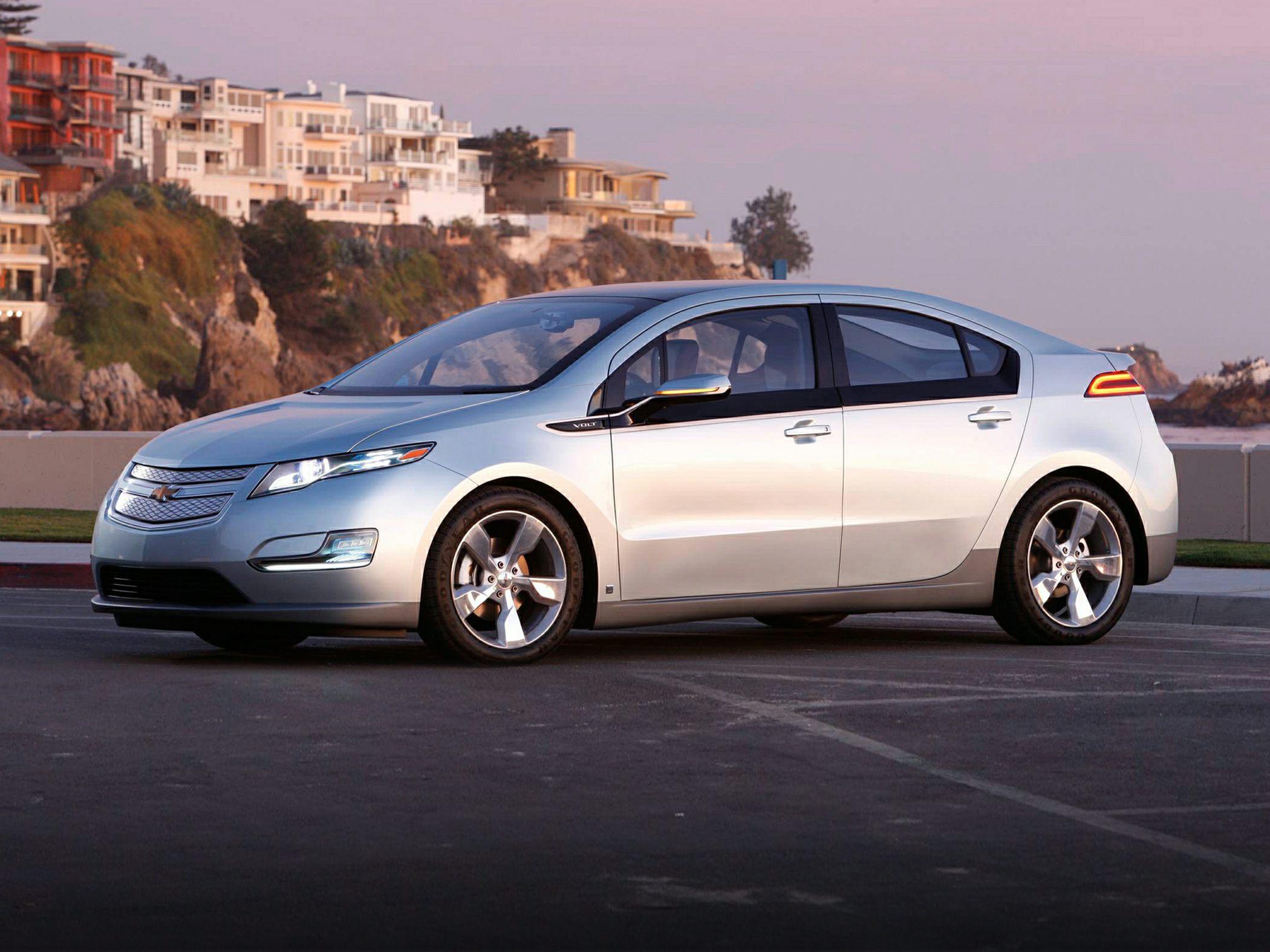 Chevrolet Volt Hatchback 2014
