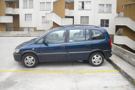 Chevrolet Zafira 2003