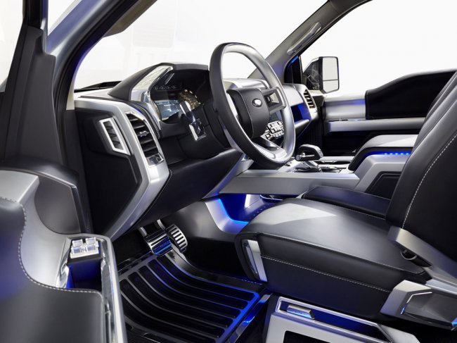 Ford Atlas 2013