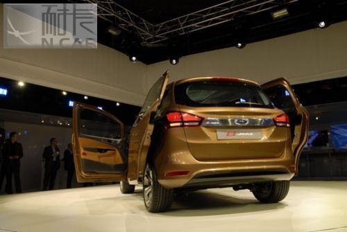 Ford B-Max Titanium