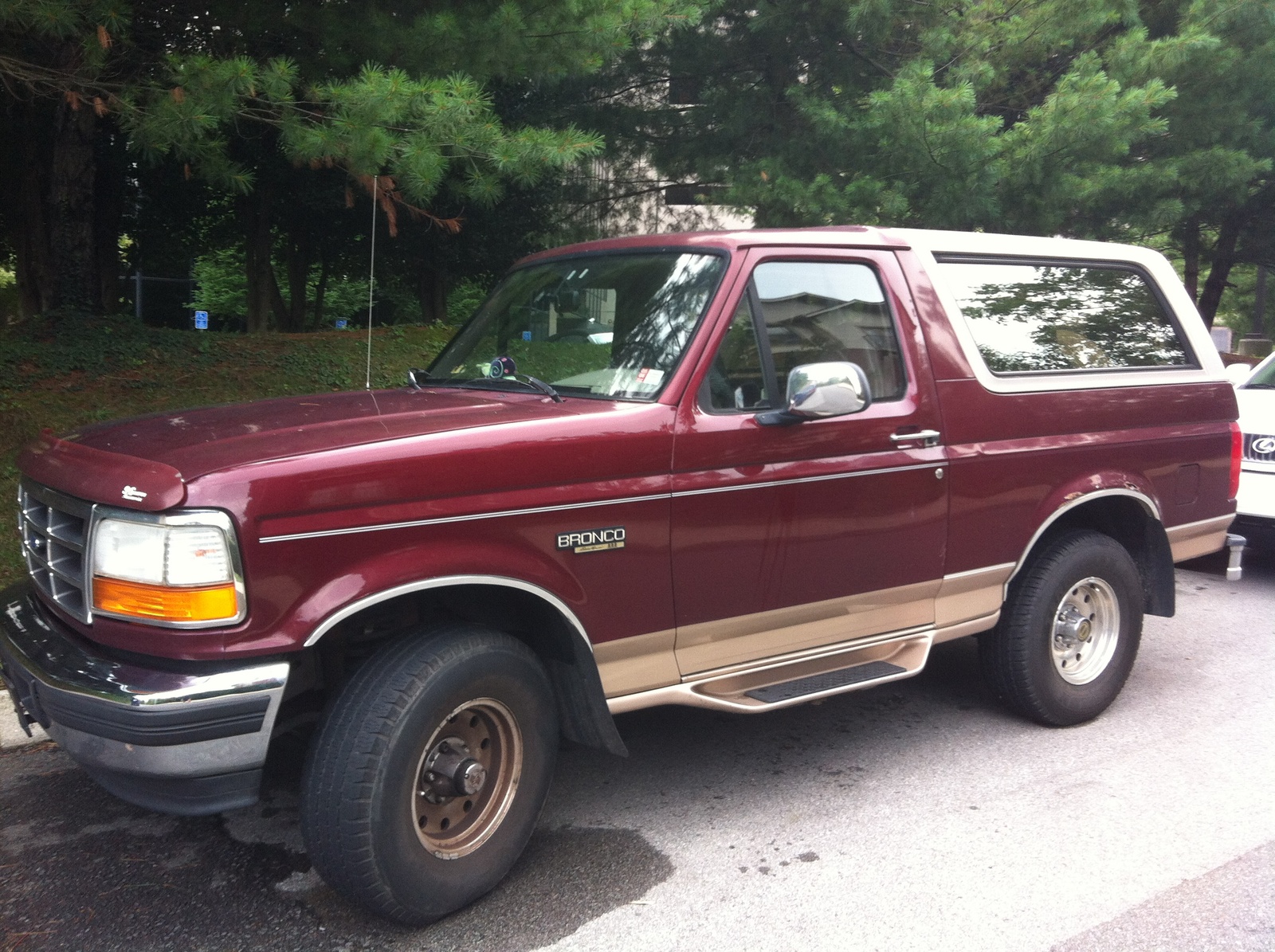 1996 Ford Bronco XLT
