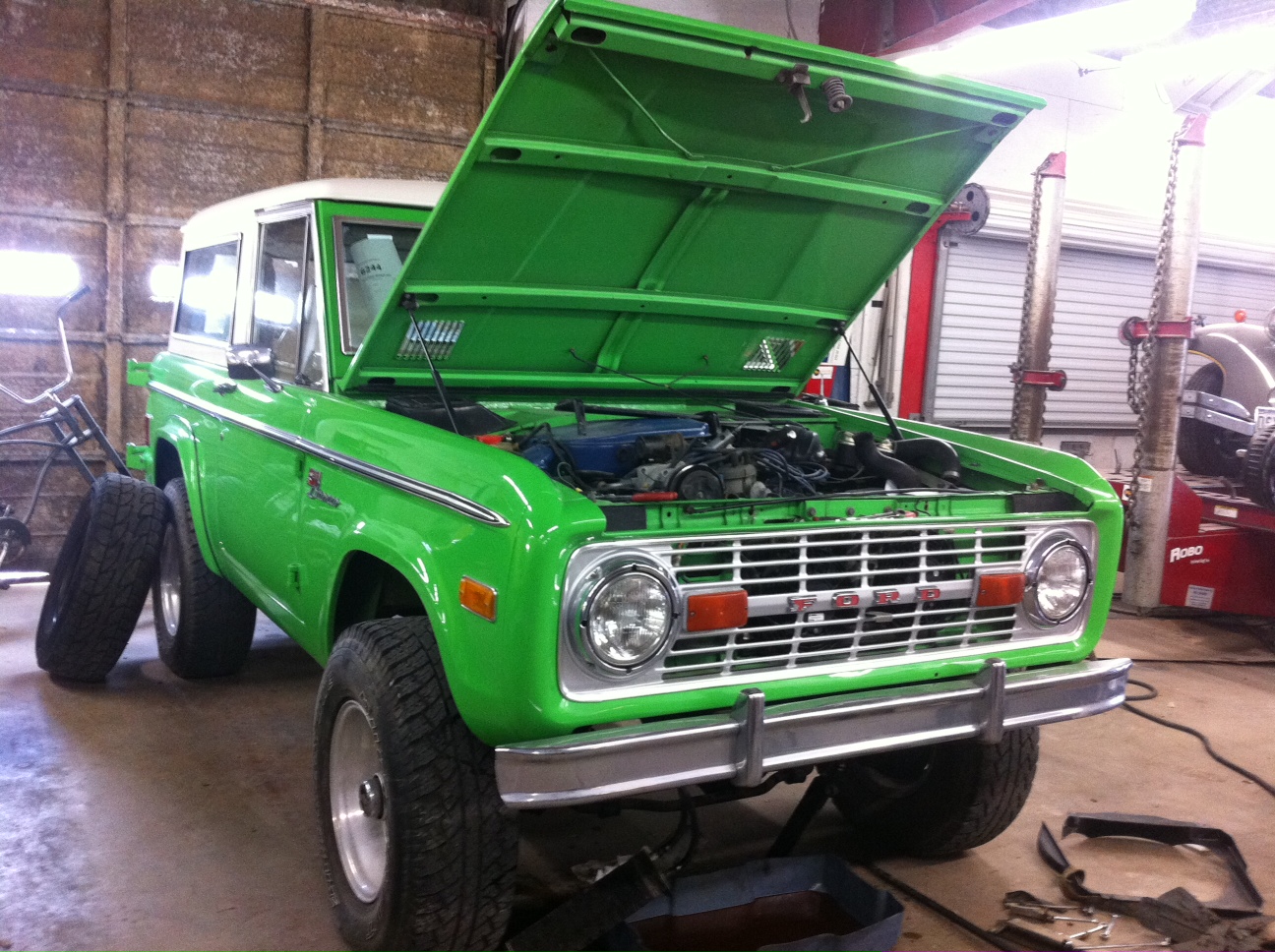 Ford Bronco modified