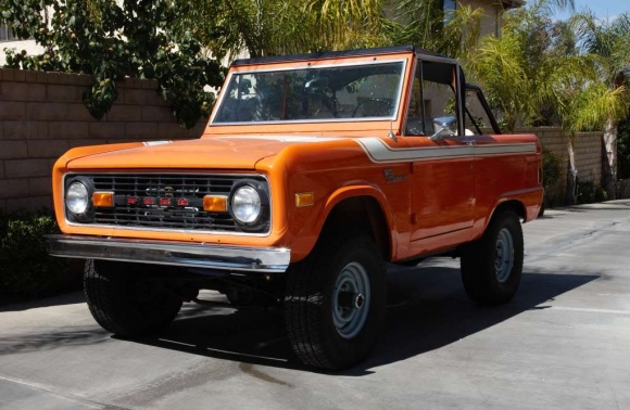 Ford Bronco V8