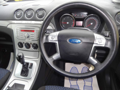 Ford C-Max Automatic