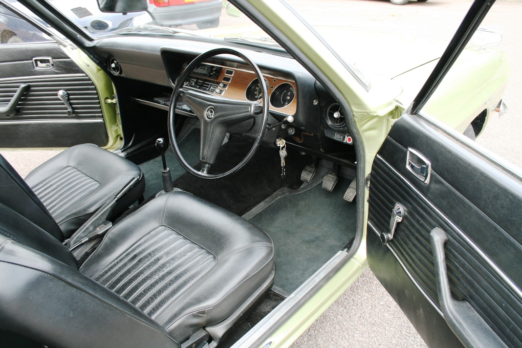 Ford Capri Injection