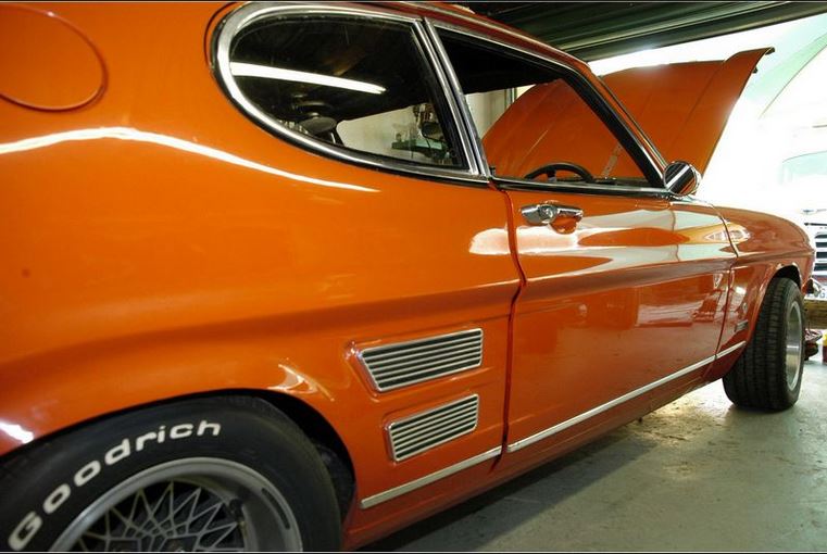 Ford Capri Perana V8