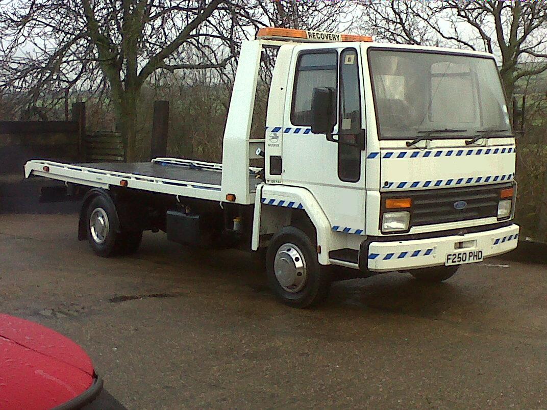 Ford Cargo 0811