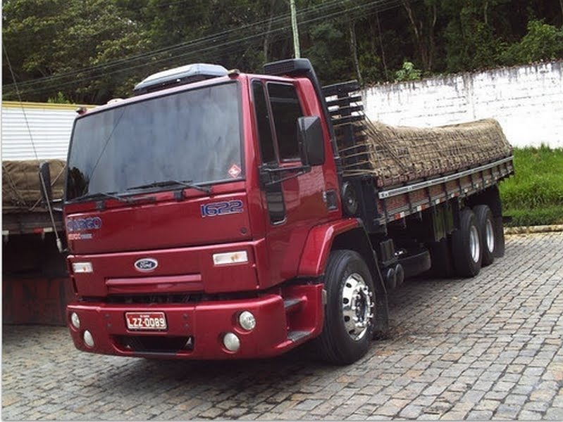Ford Cargo 0811