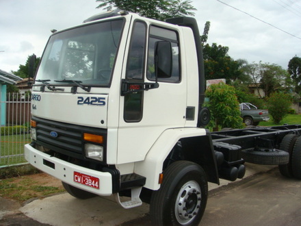 Ford Cargo 2425 Ford Cargo 2425