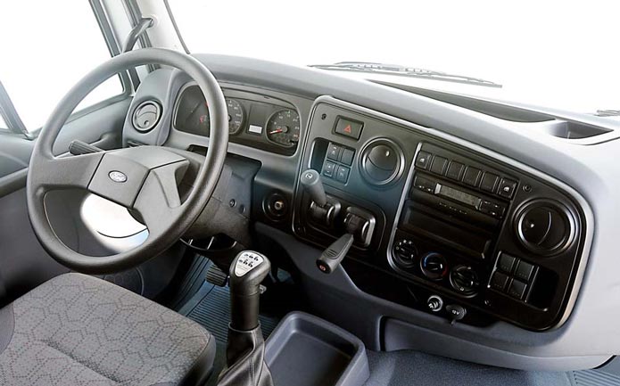 Ford Cargo 2428