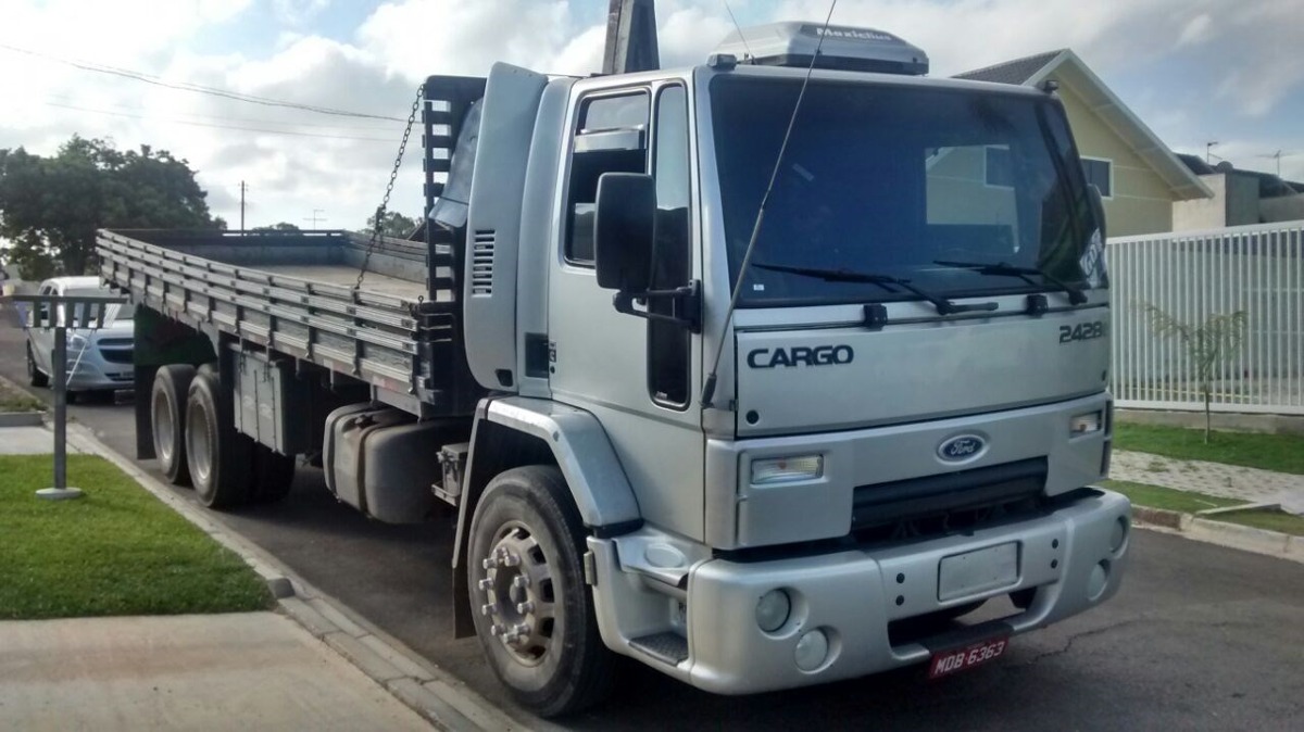 Ford Cargo 2428