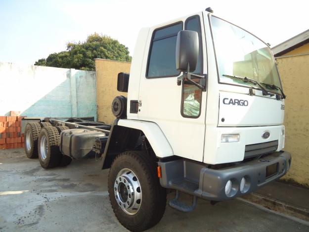 Ford Cargo 6x4