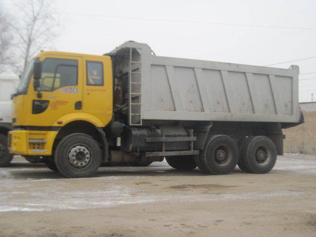 Ford Cargo 6x4
