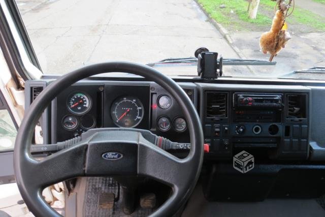 Ford Cargo 915