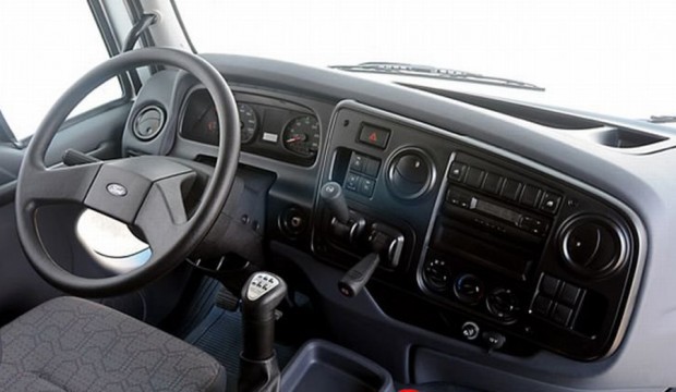 Ford Cargo 915