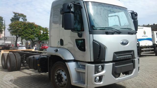 Ford Cargo A Venda
