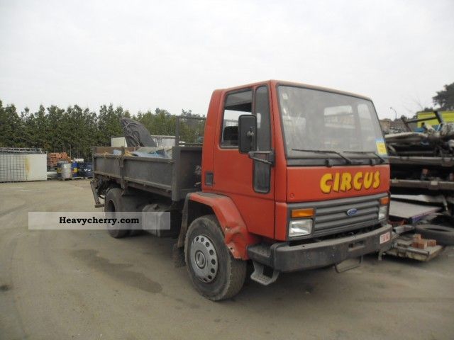 Ford Cargo Cab