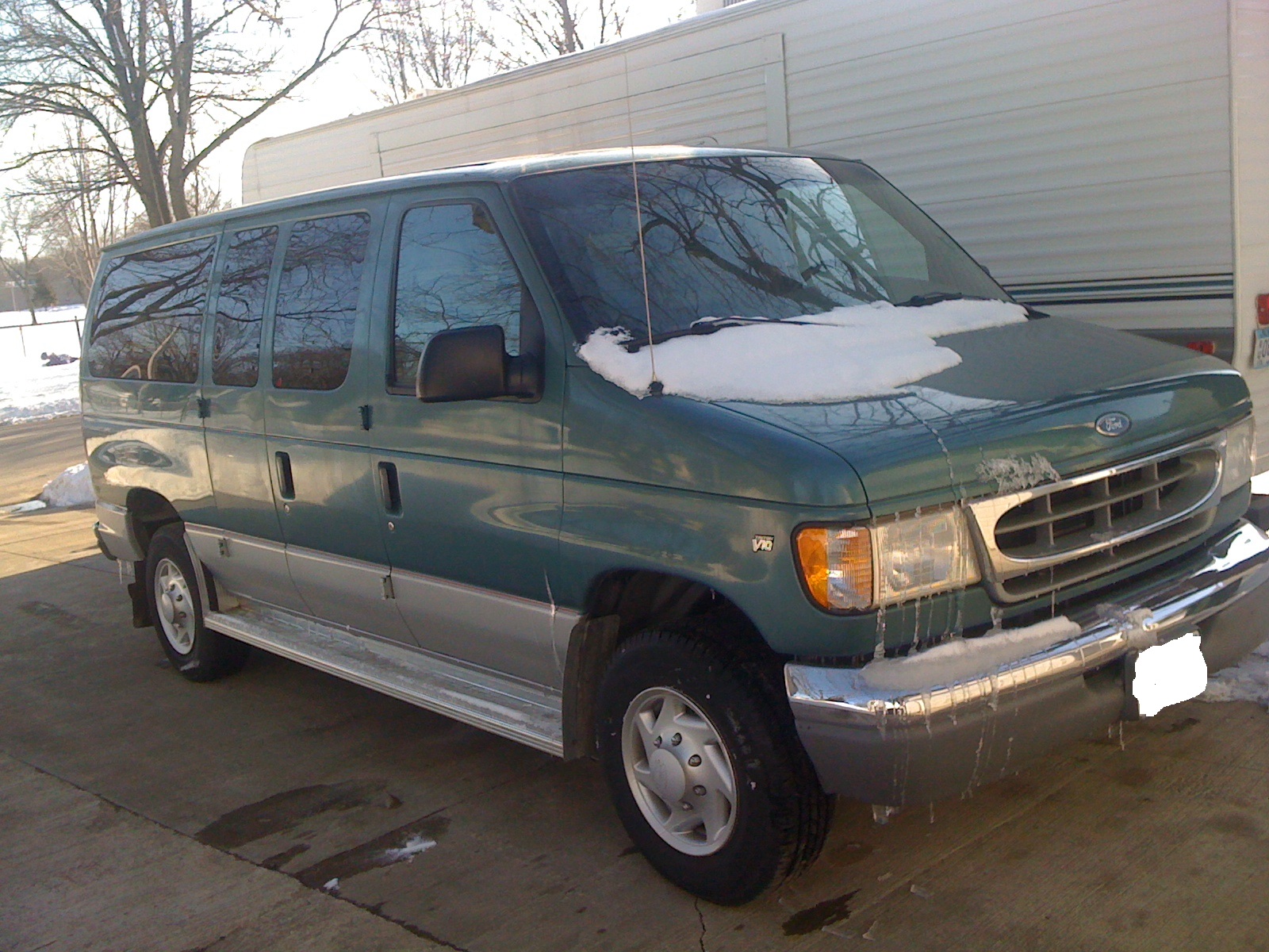 1998 Ford Club Wagon Super E350