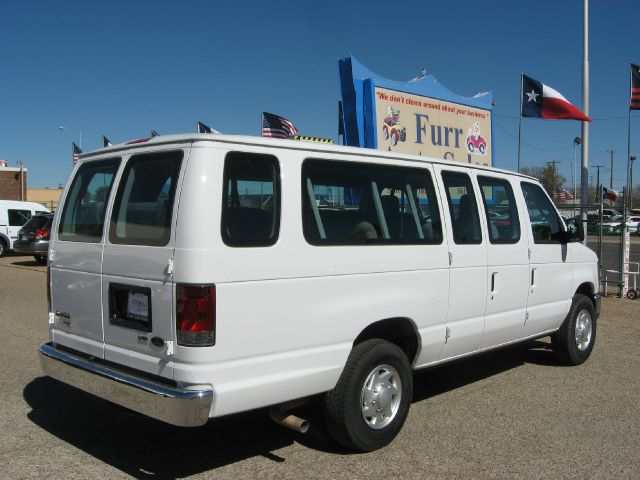 1998 Ford Club Wagon Super E350